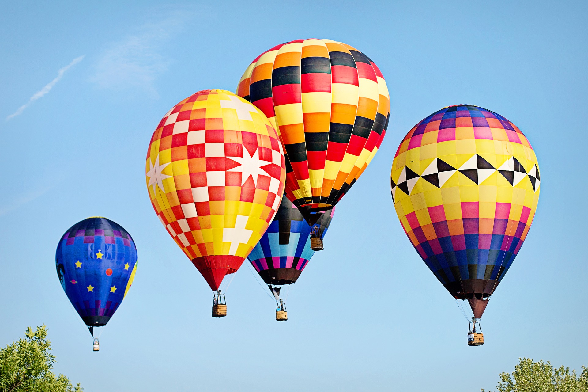hot-air-balloons-4381675_1920